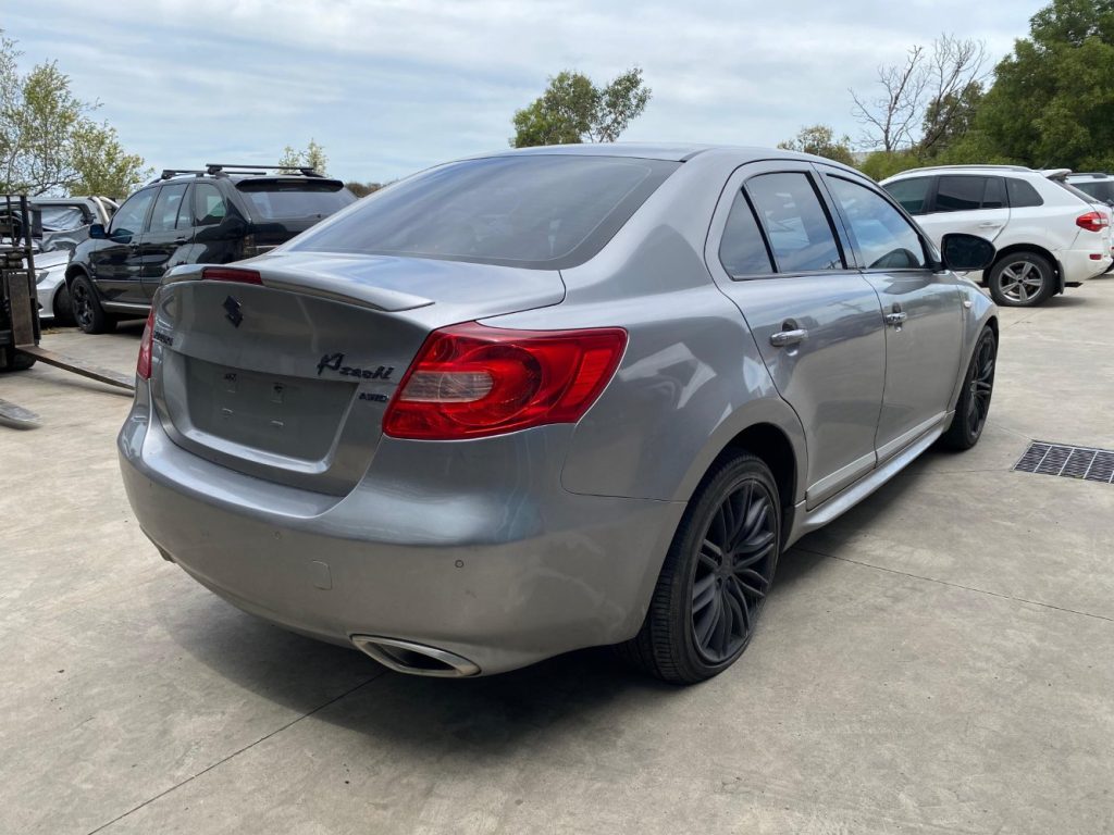 Car Wreckers - Suzuki Kizashi 2010 Silver Auto Petrol