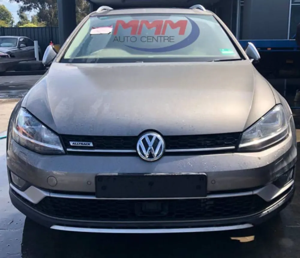 Car Wrecking - Volkswagen Golf 2017 Grey Auto Petrol