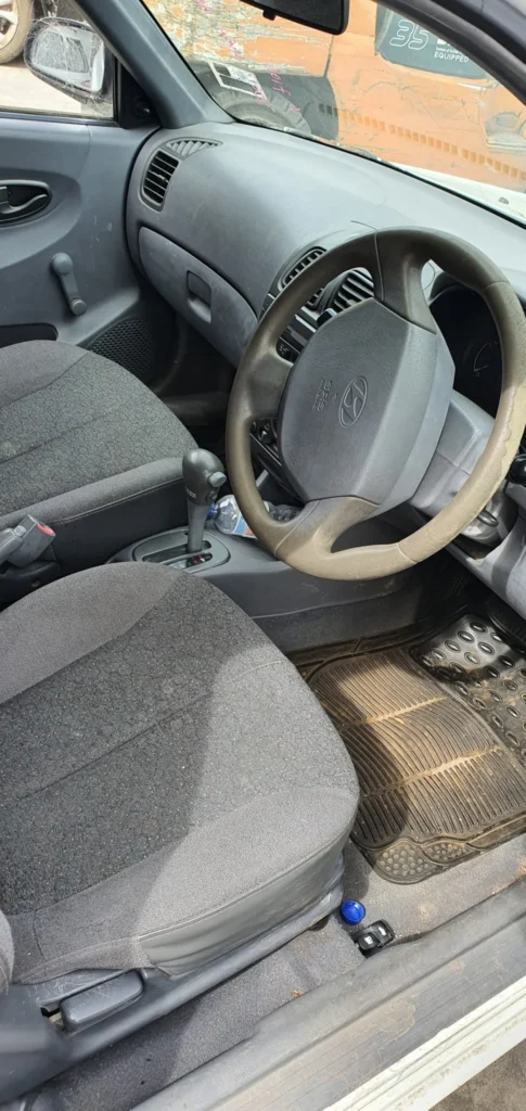 Car Wrecking - Hyundai Accent 2001 White Auto Petrol