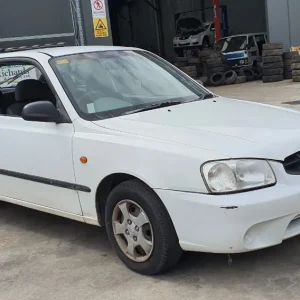 Car Wrecking - Hyundai Accent 2001 White Auto Petrol