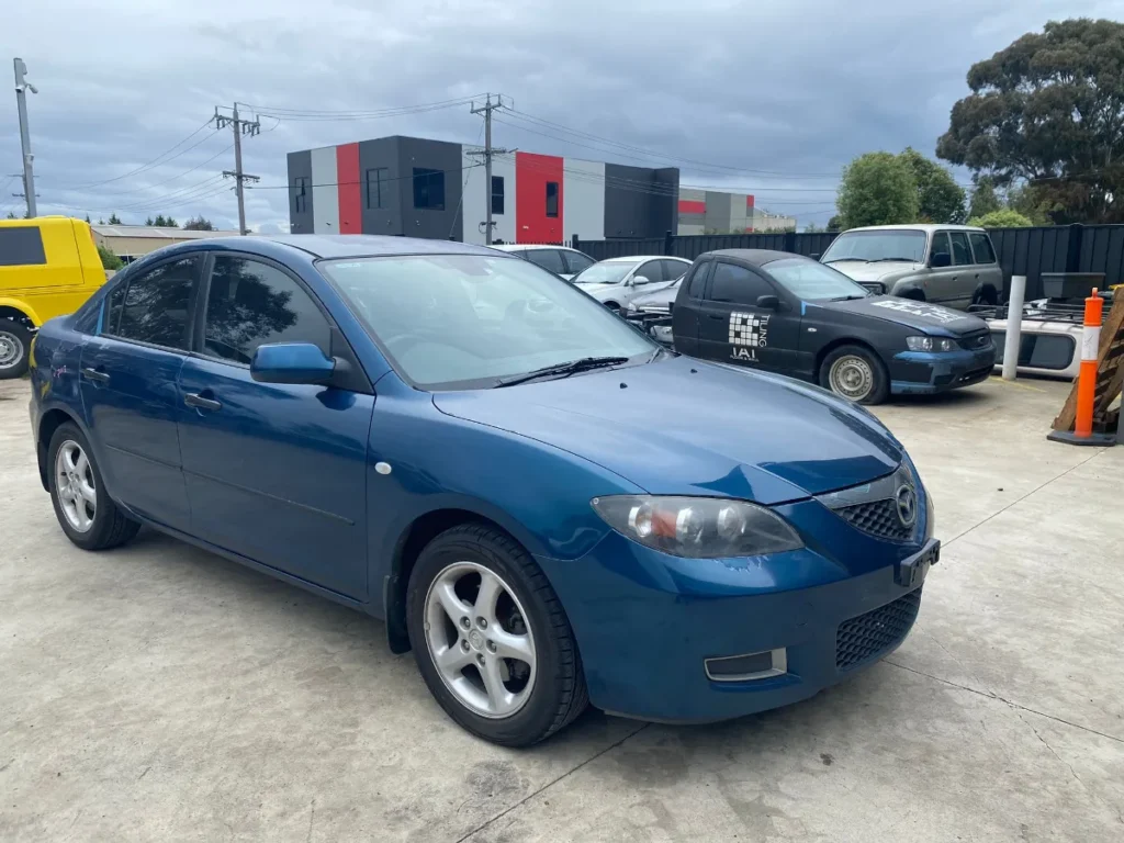 Car Wrecking - MAZDA 3 2006