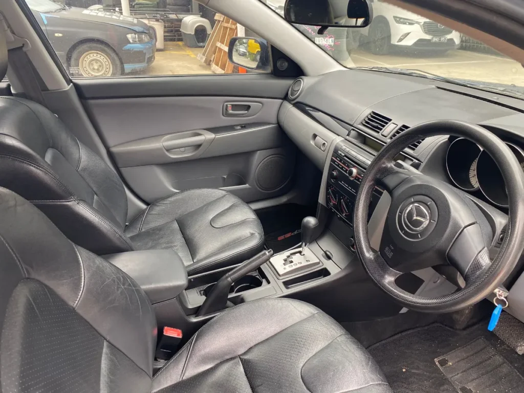 Car Wrecking - MAZDA 3 2006