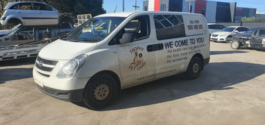 Car Wrecking - HYUNDAI ILOAD 2010