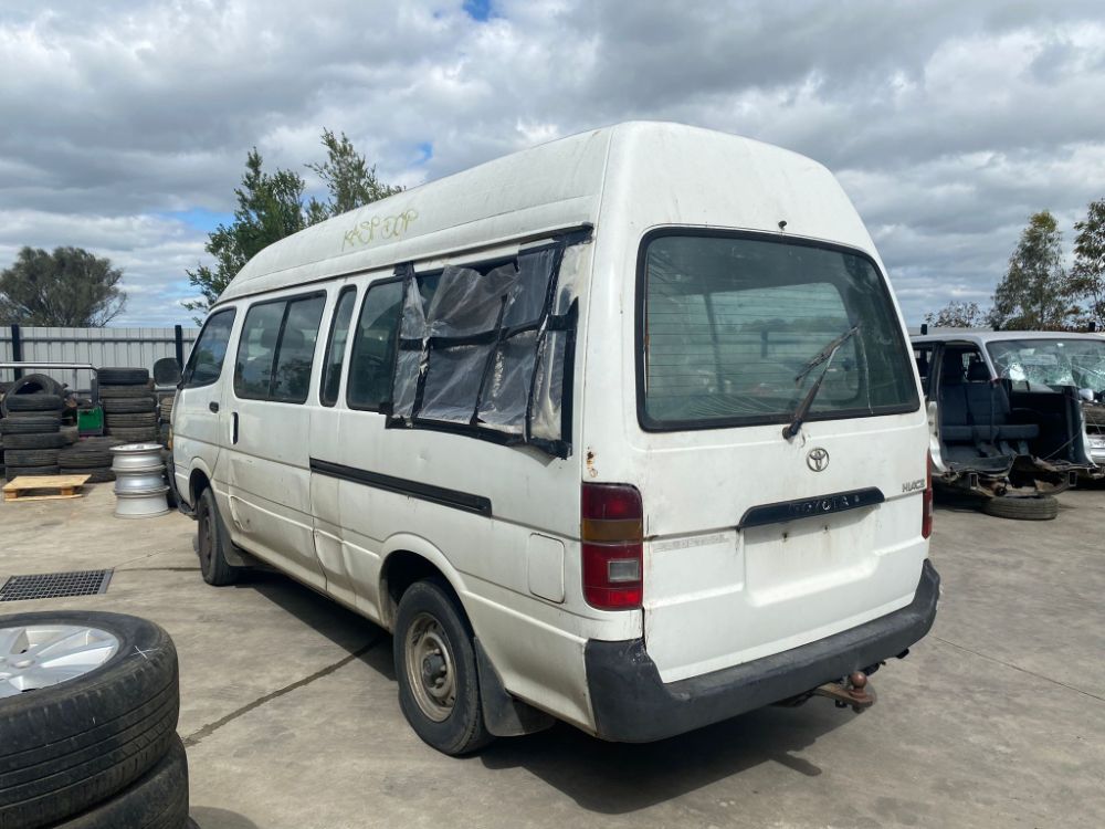 Car Wreckers - Toyota Hiace 1997