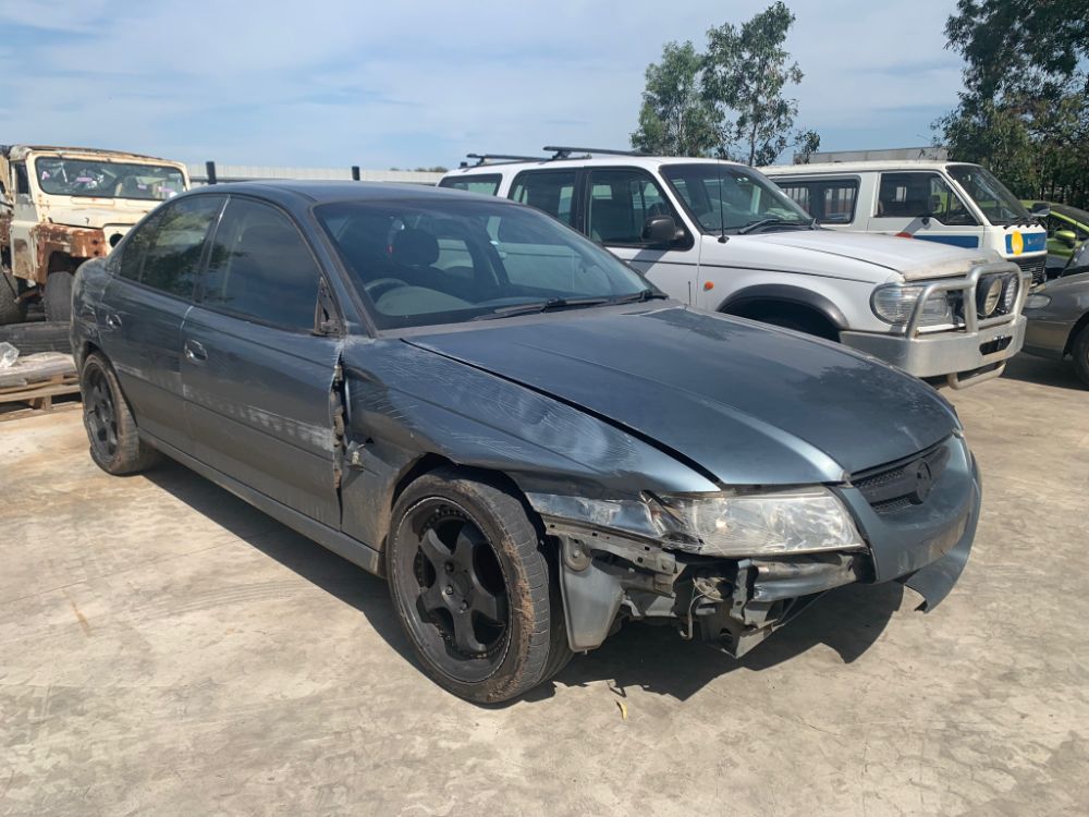Car Wreckers - Holden Commodore 2006