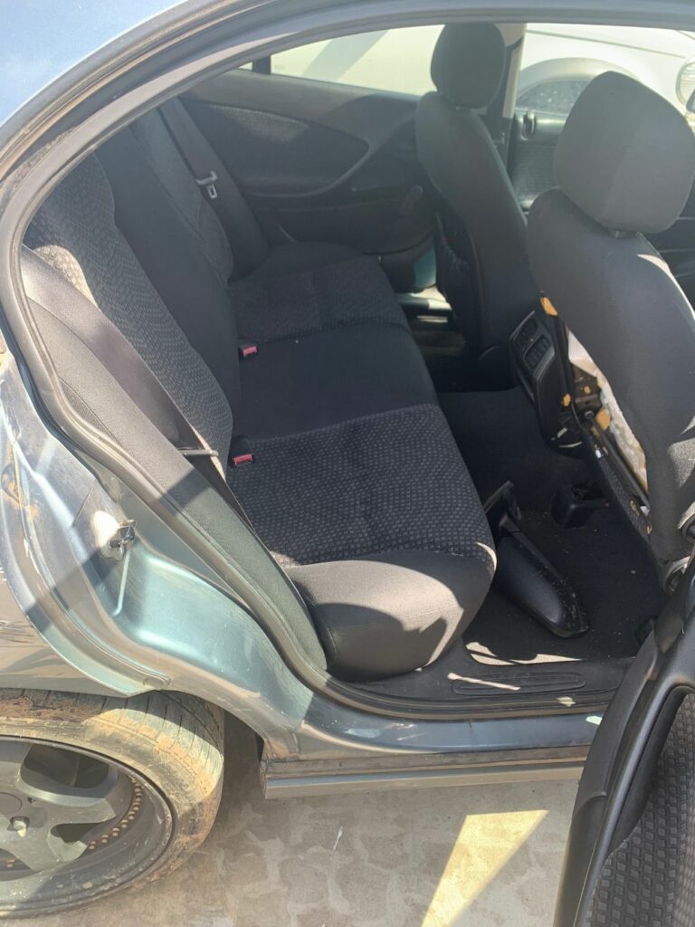 Car Wreckers - Holden Commodore 2006