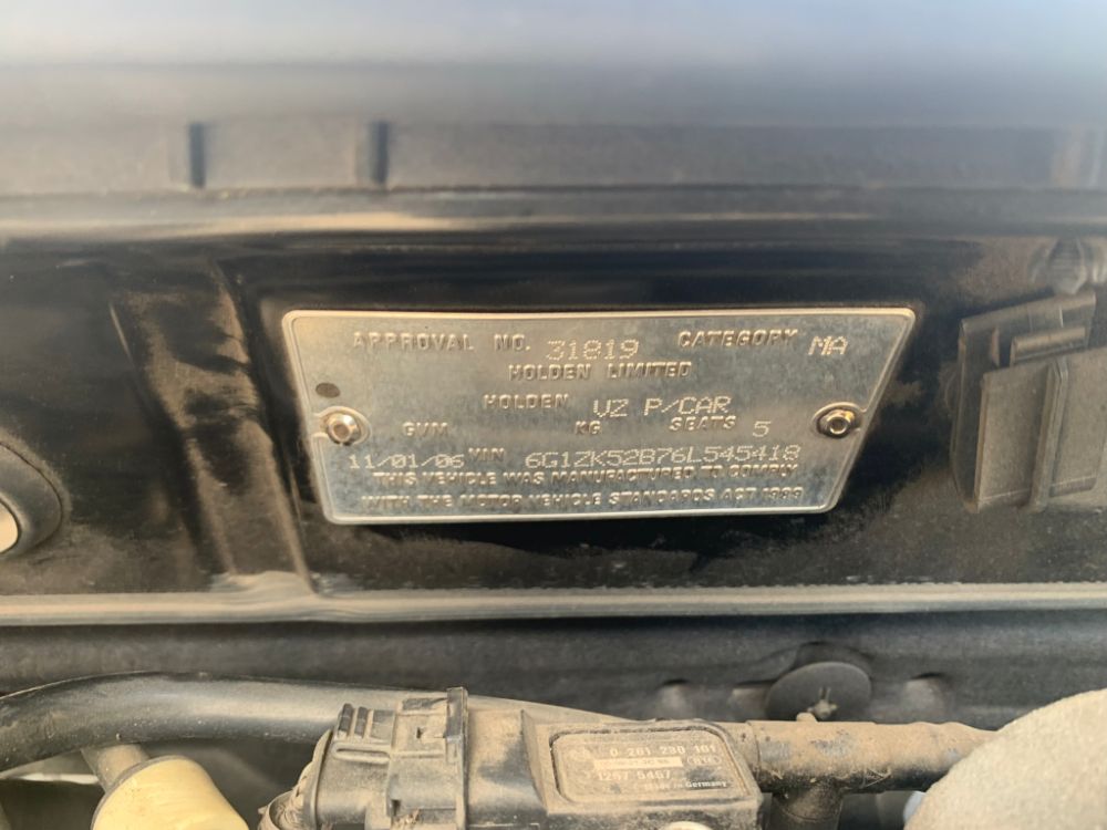 Car Wreckers - Holden Commodore 2006