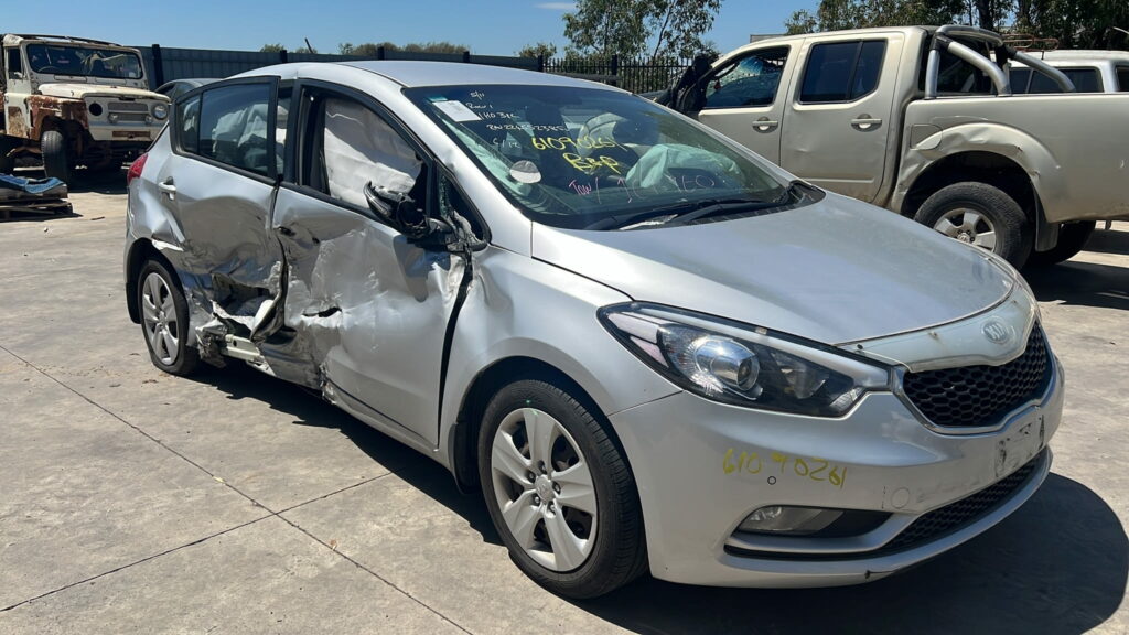 Car Wreckers - Kia Cerato 2016