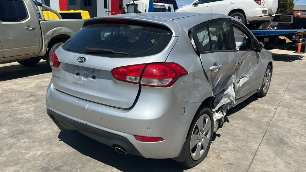 Car Wreckers - Kia Cerato 2016
