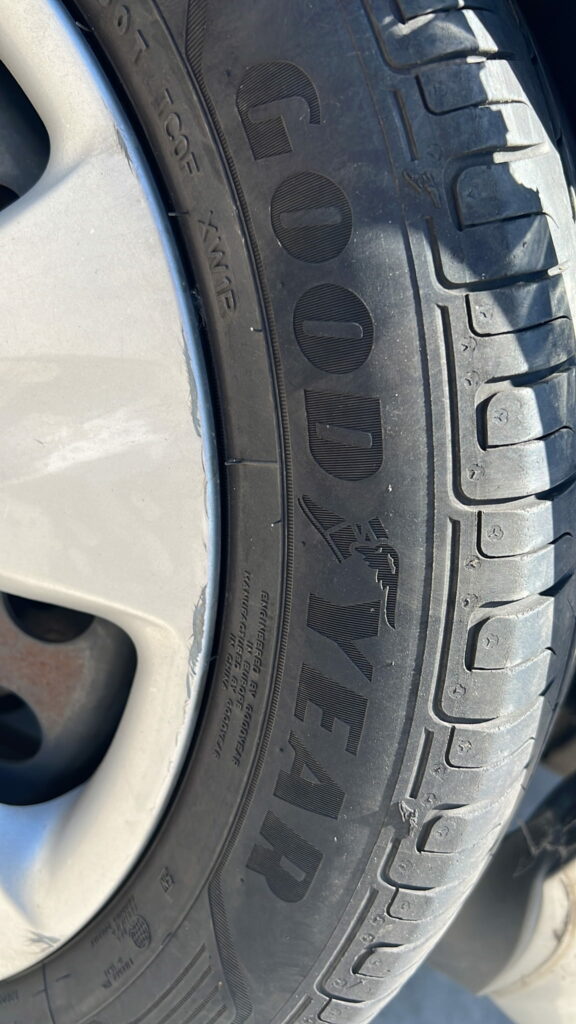 Car Wreckers - Kia Cerato 2016