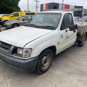 Car Wreckers - Toyota Hilux 2004