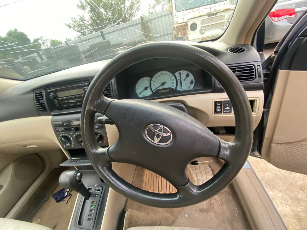 Car Wreckers - Toyota Corolla 2004