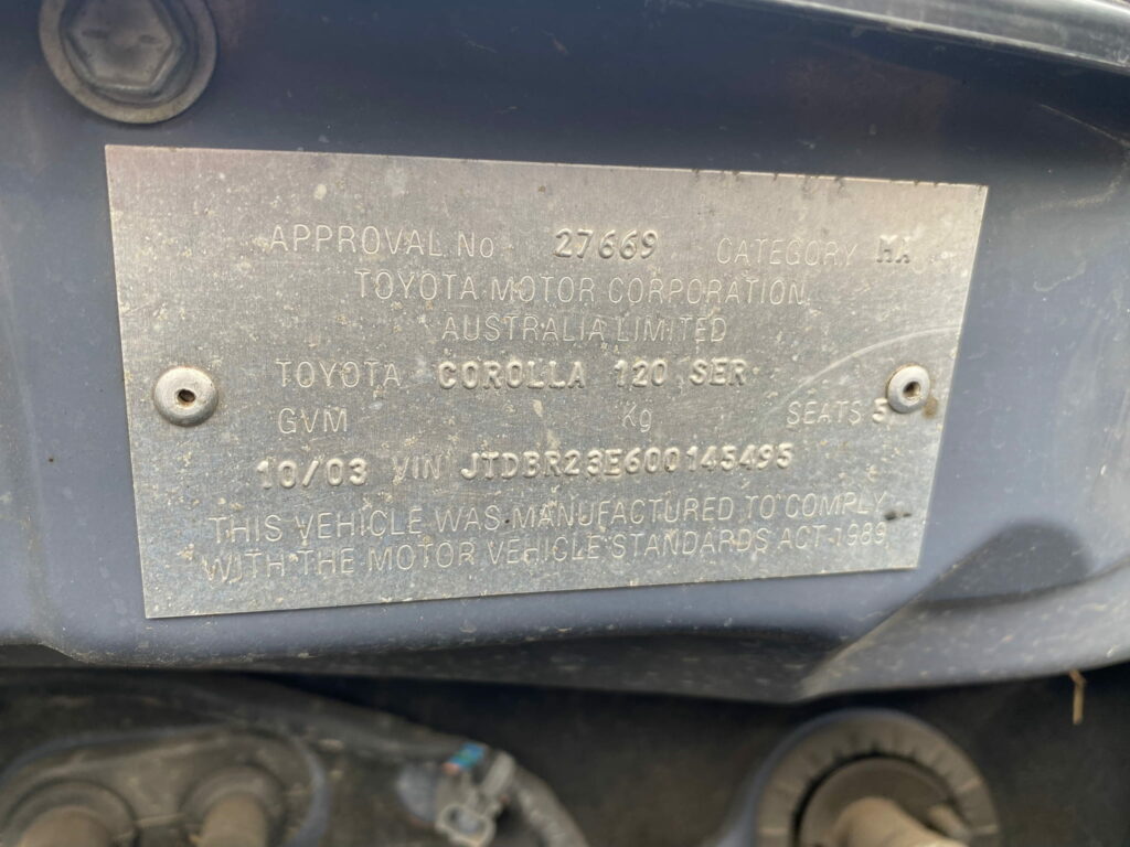 Car Wreckers - Toyota Corolla 2004