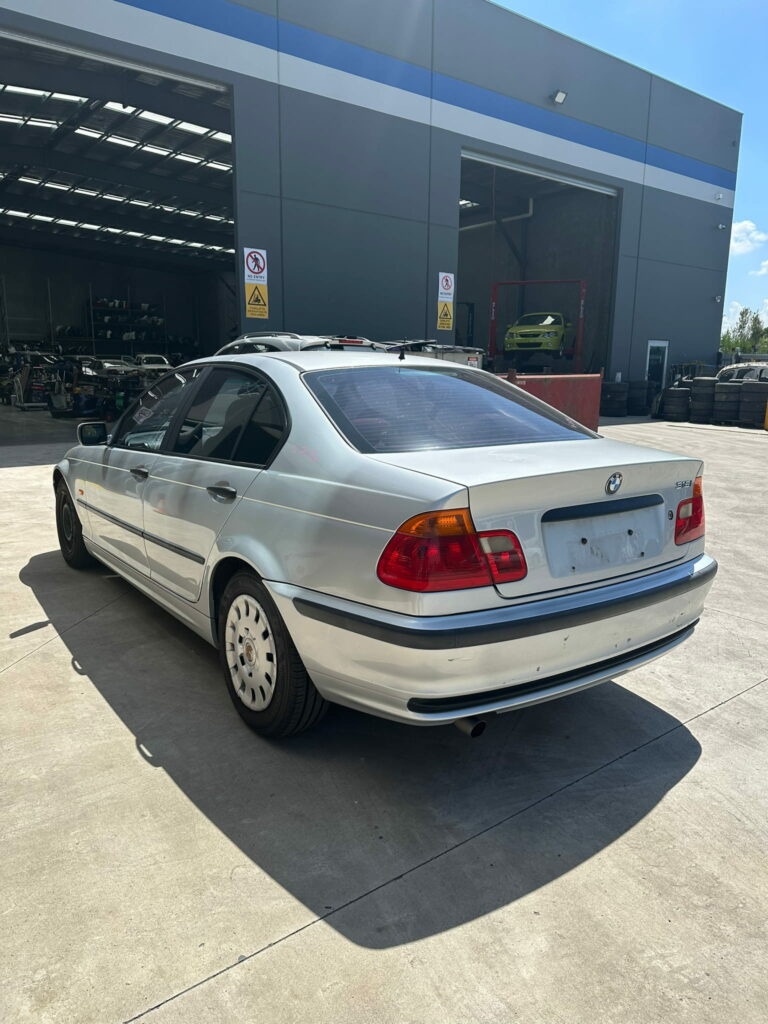 Car Wreckers - BMW 318I 2000