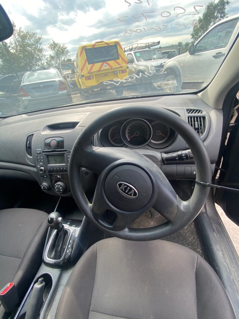 Car Wreckers - Kia Cerato 2012