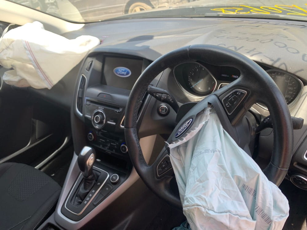 car wreckers Ford Focus 2018