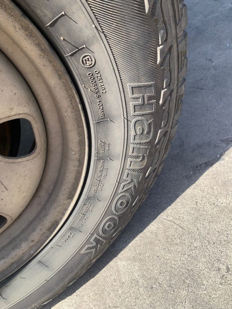 car wreckers Ford Courier 2005