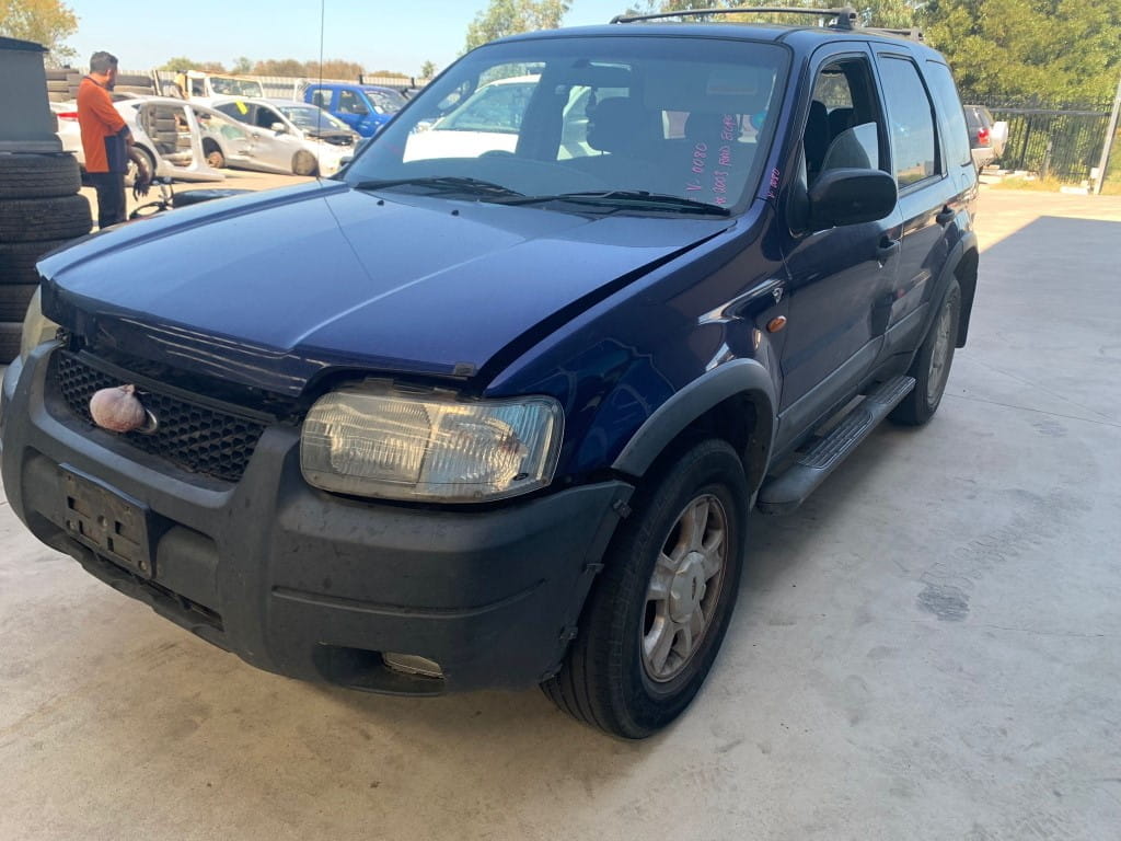 Car Wreckers - Ford Escape 2003