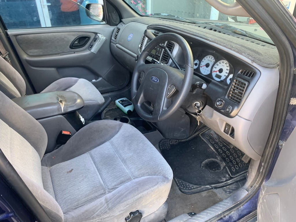 Car Wreckers - Ford Escape 2003