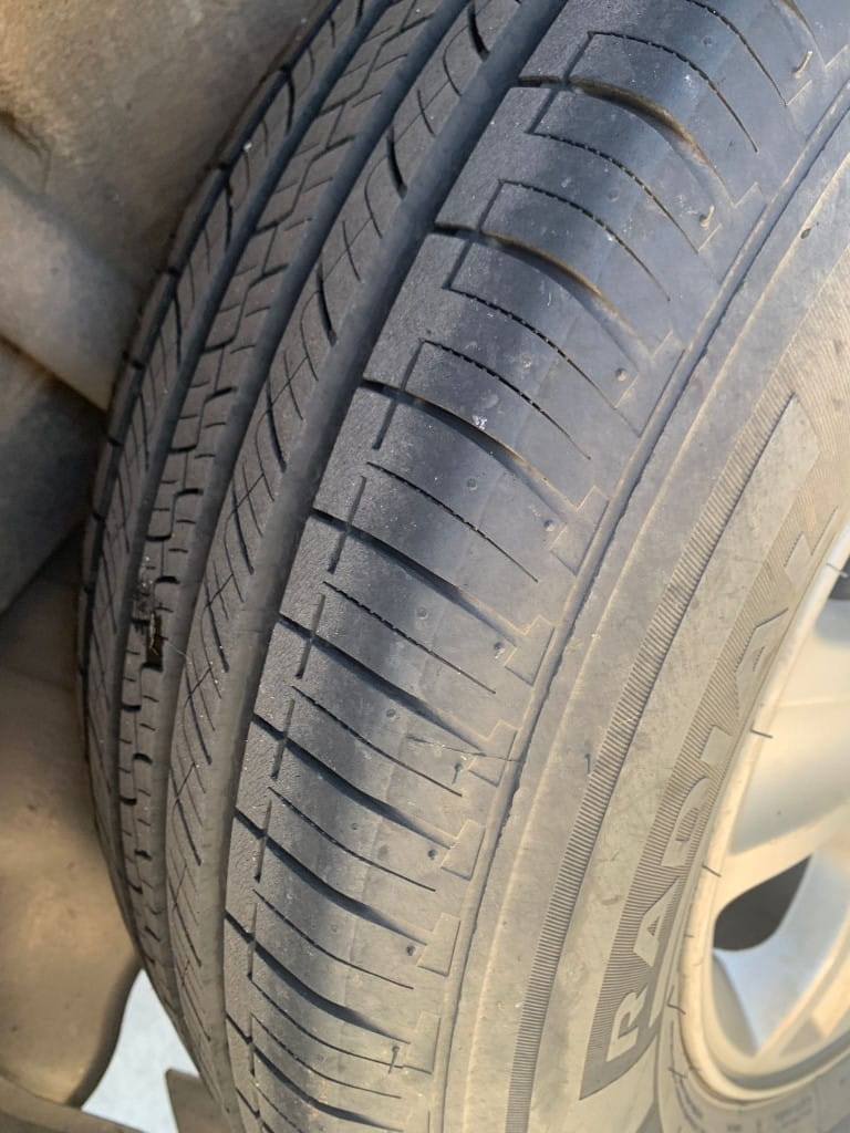 Car Wreckers - Ford Escape 2003