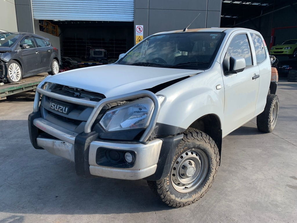 Car Wreckers - Isuzu D-Max 2017