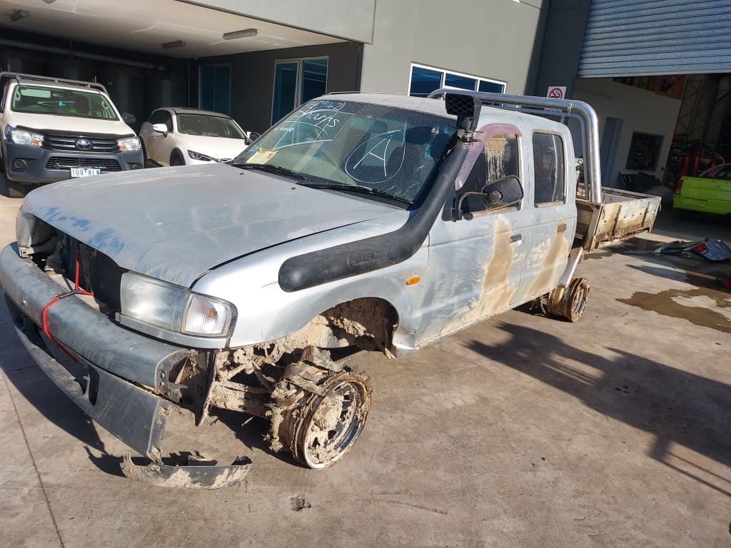 Car Wreckers - Mazda Bravo 2000