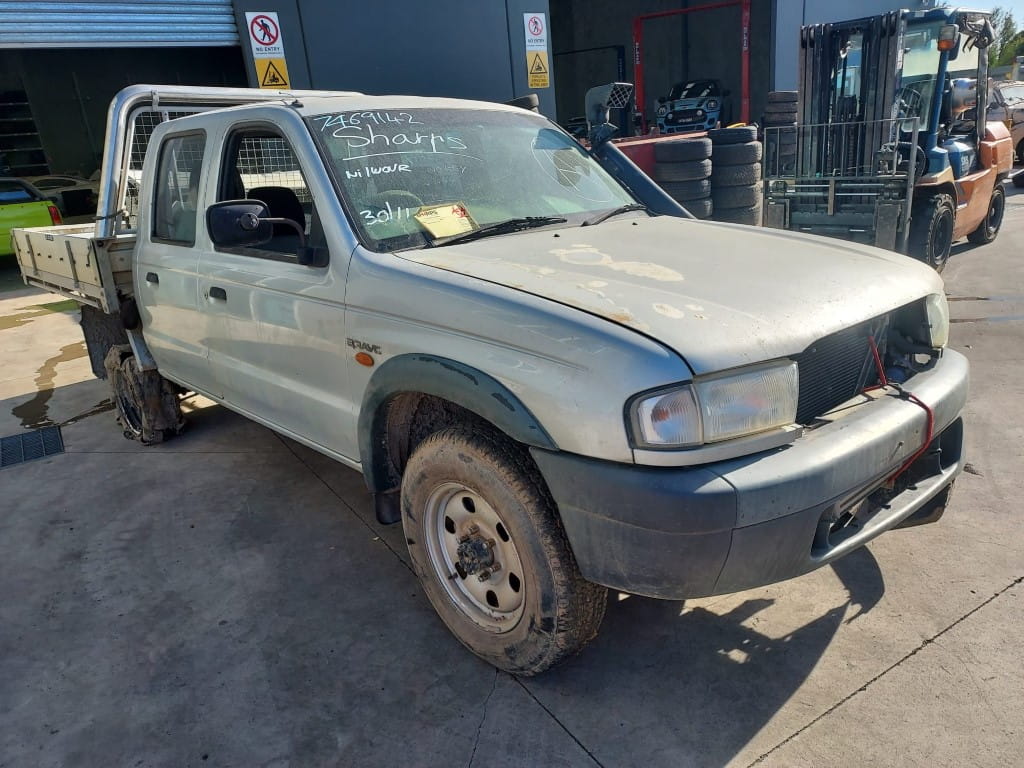 Car Wreckers - Mazda Bravo 2000