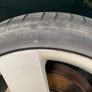 Car Wreckers - Holden Calais 2006