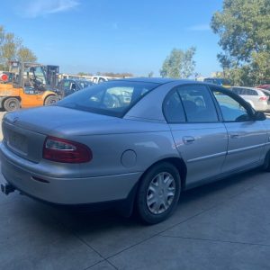 Car Wreckers - Holden Commodore 2000