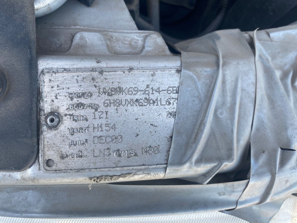 Car Wreckers - Holden Commodore 2000