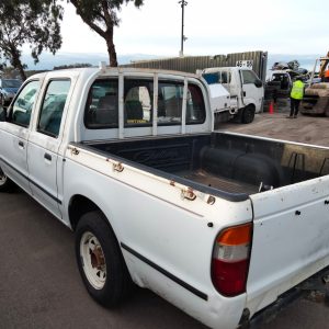 Car Wrecking Ford Courier 1999 5