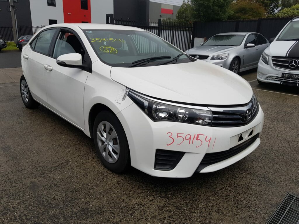 Car Wrecking Toyota Corolla 2016 2