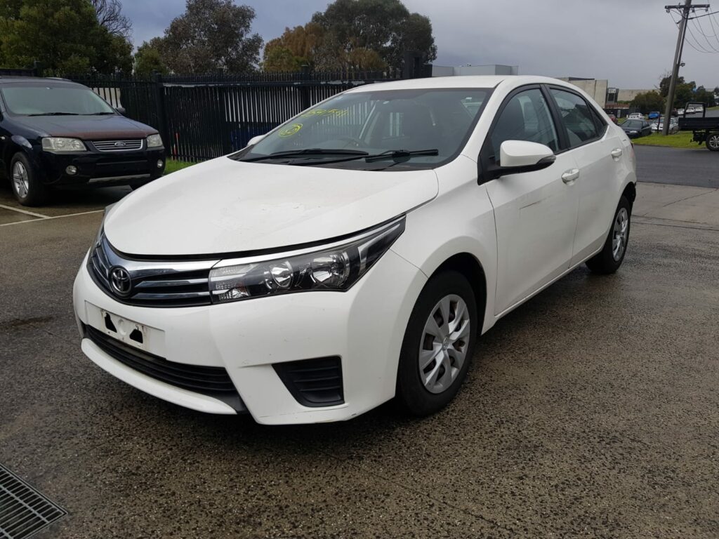 Car Wrecking Toyota Corolla 2016 1