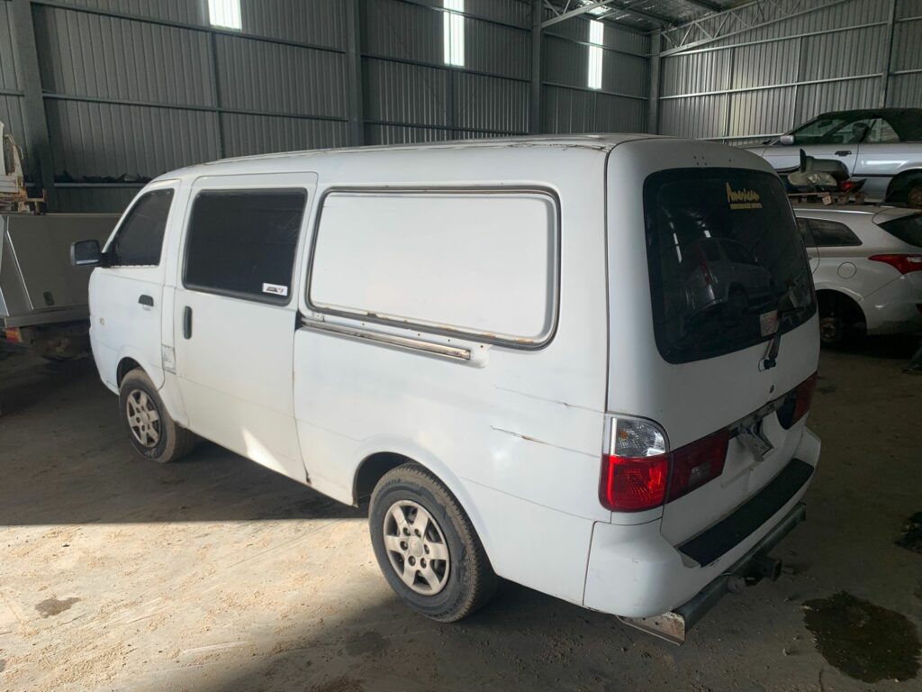 Car Wrecking Kia Pregio 2005 2