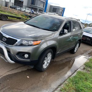 Car Wrecking Kia Sorento 2011 3