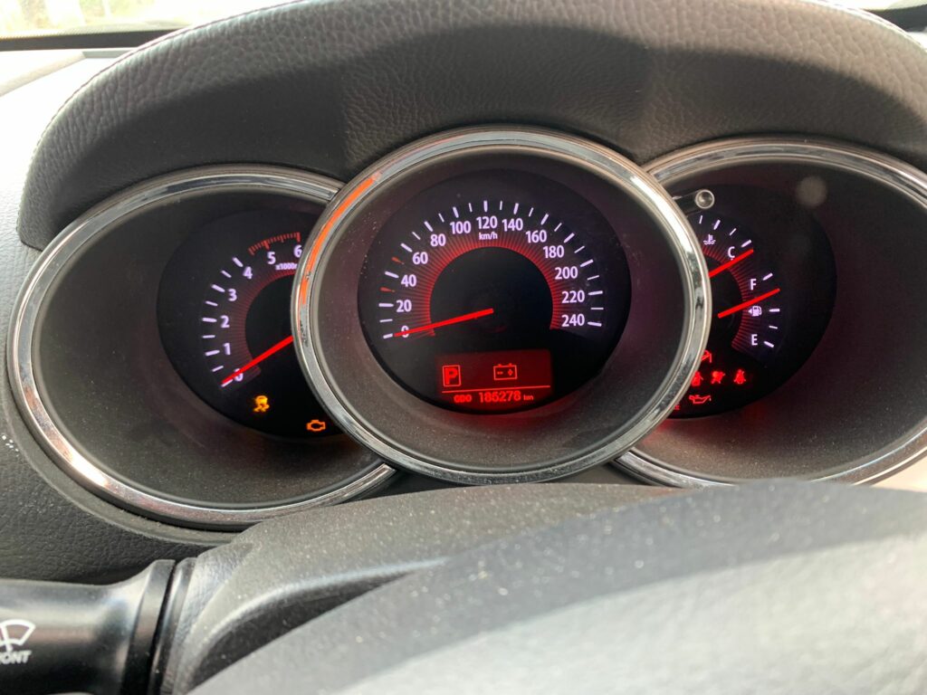 Car Wrecking Kia Sorento 2011 1