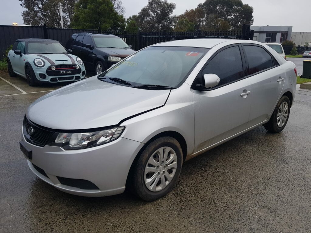 Car Wrecking Kia Cerato 2009 1