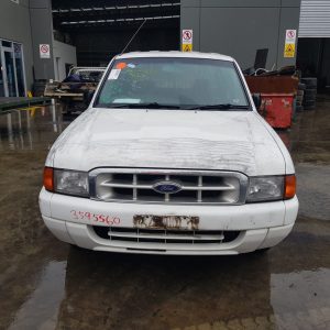 Car Wrecking Ford Courier 2002 3