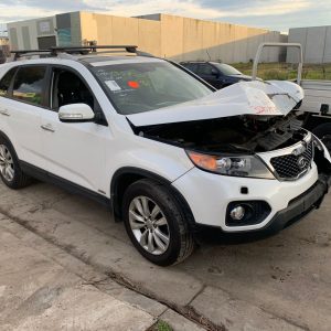 Car Wrecking Kia Sorento 2011 7