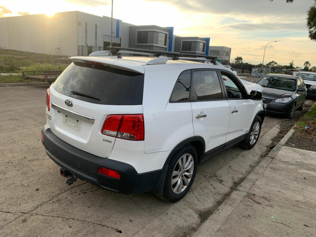 Car Wrecking Kia Sorento 2011 6