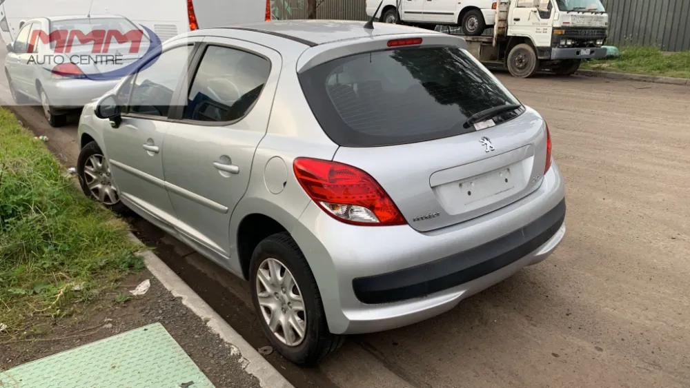 Car Wrecking Peugeot 207 3