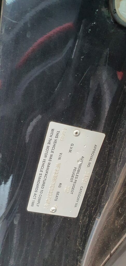 Car Wrecking Peugeot 307CC 2005 7