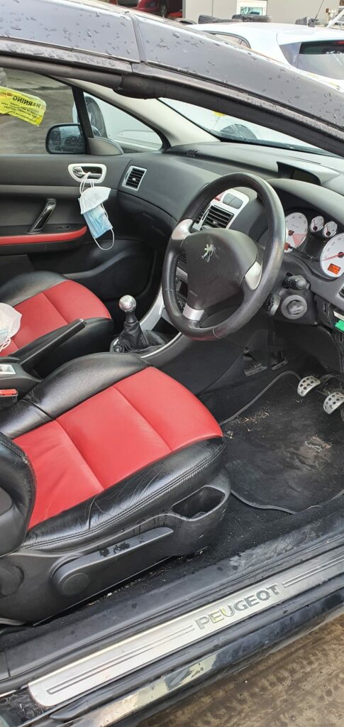 Car Wrecking Peugeot 307CC 2005 6