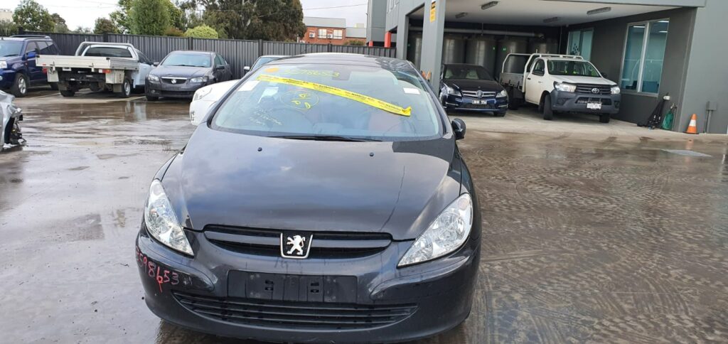 Car Wrecking Peugeot 307CC 2005 4