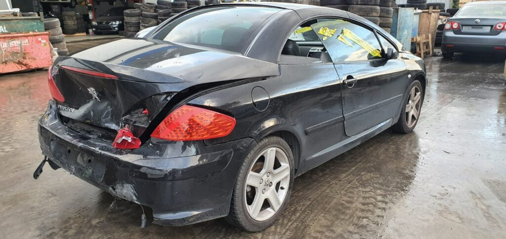 Car Wrecking Peugeot 307CC 2005 2
