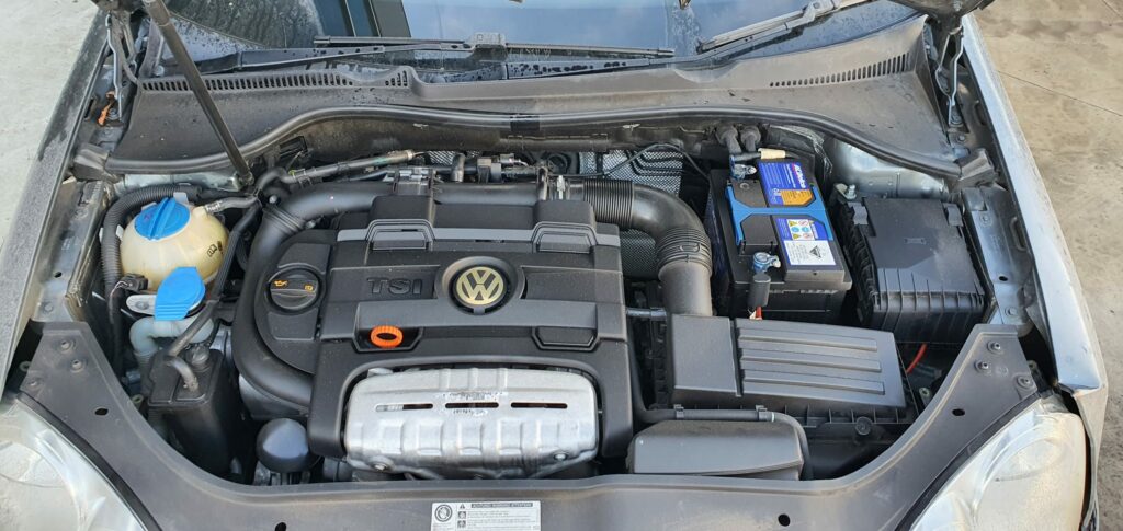 Car Wrecking Volkswagen Jetta 2011 6