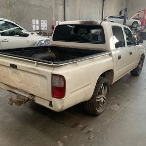 Car Wrecking Toyota Hilux 1997 5