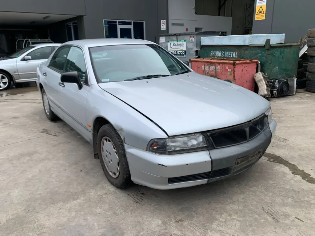 car wrecking - MITSUBISHI MAGNA 1996