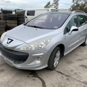 car wrecking PEUGEOT 308 2010