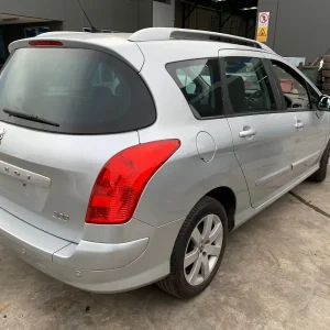 car wrecking PEUGEOT 308 2010